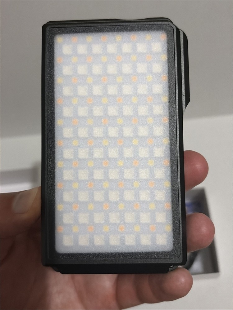 Pilotfly AtomCUBE Rx1 RGBCW Pocket LED Video Light Tested Works With Box