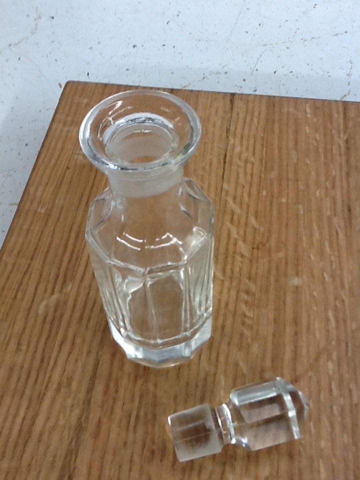 Vintage Silver Plated Tarnish Resistant Cruet Caddy with Salt/Pepper/Oil/Vinegar