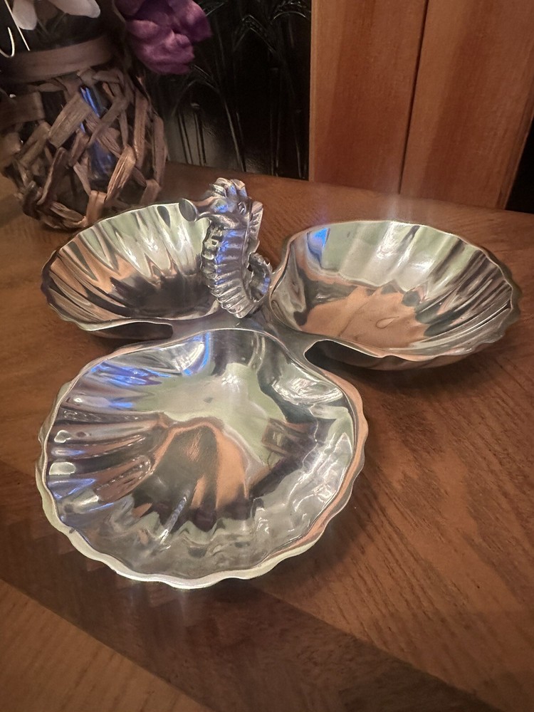 IHI India Handicrafts Silver Clam Shells & Seahorse Serving Dish with 3 Sections