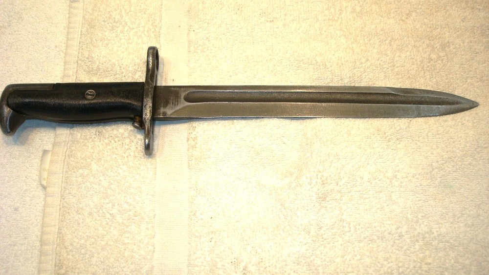 US MARKED BAYONET