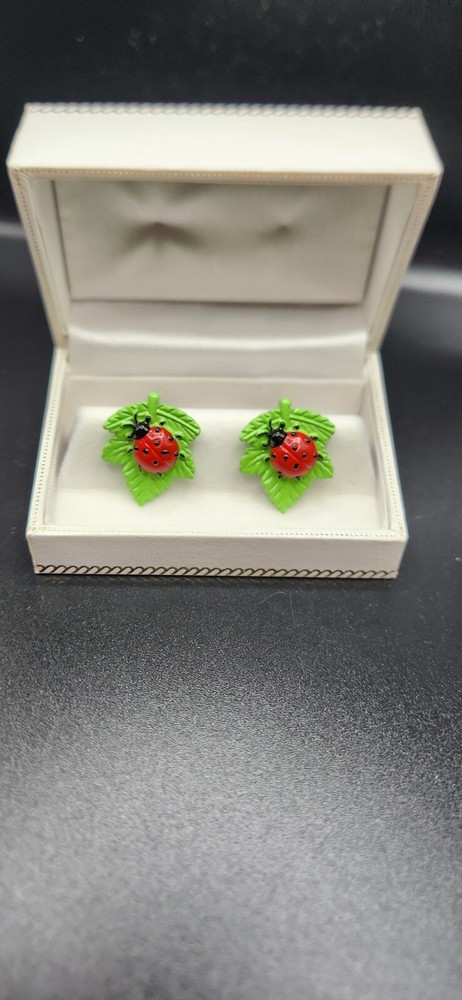 cufflinks