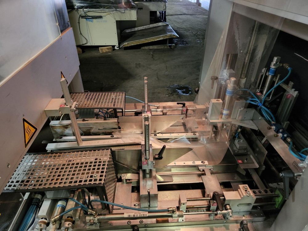 Pester Bundler Over Wrapping Machine, Model PEWO-Fold 1