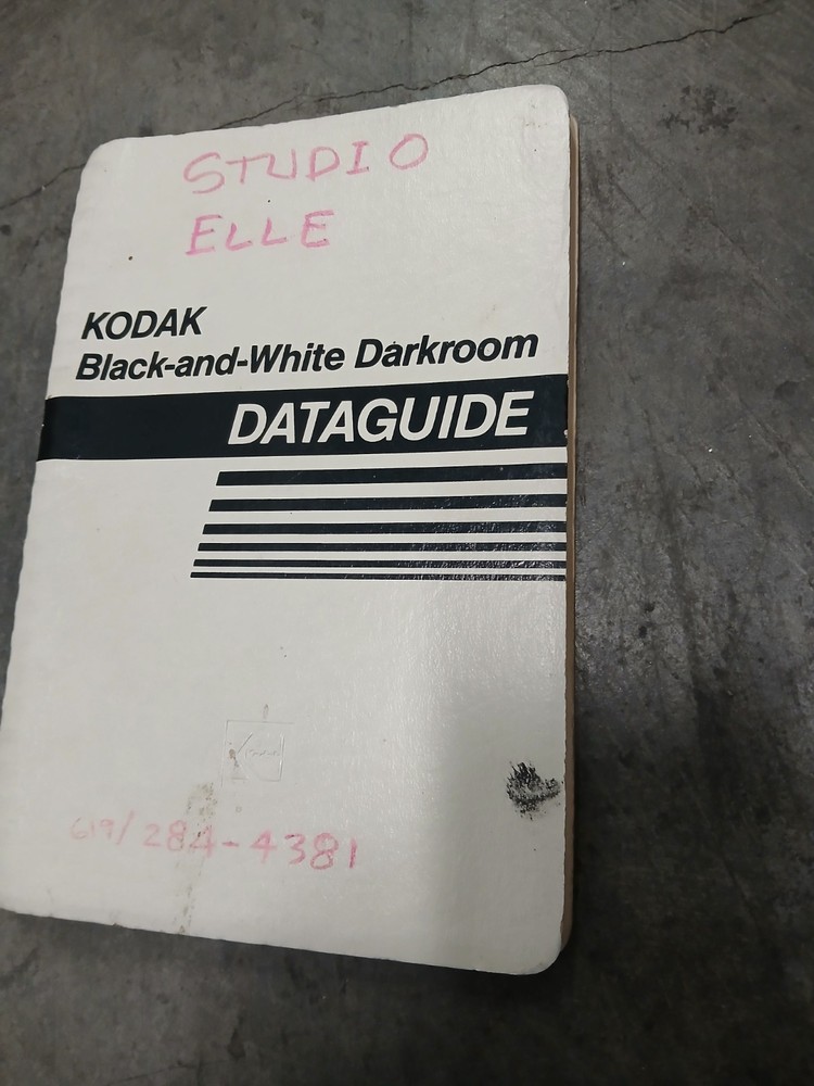 Kodak B/W Darkroom Data Guide, Cropping tool, n Color Separation Guide/Grayscale