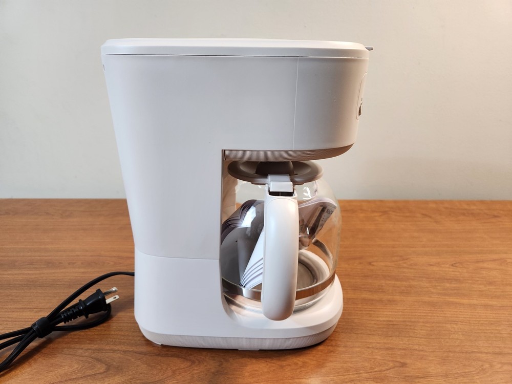 Bella 12 Cup Programmable Coffee Maker Model CMD1011-UL Beige New No Box
