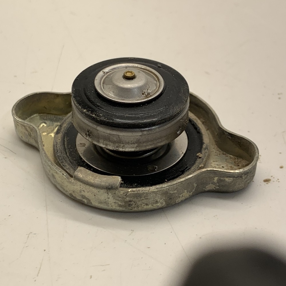 Pressure Cap - 2022 Canam Defender XT HD9