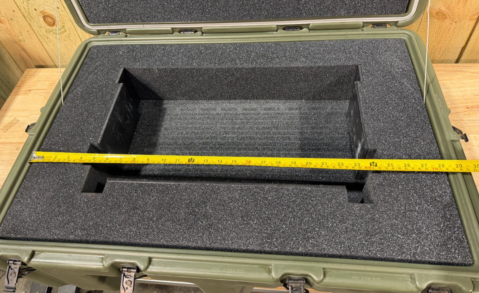 Pelican Hardigg Footlocker Green Case 31x21x15 Military Medic Waterproof