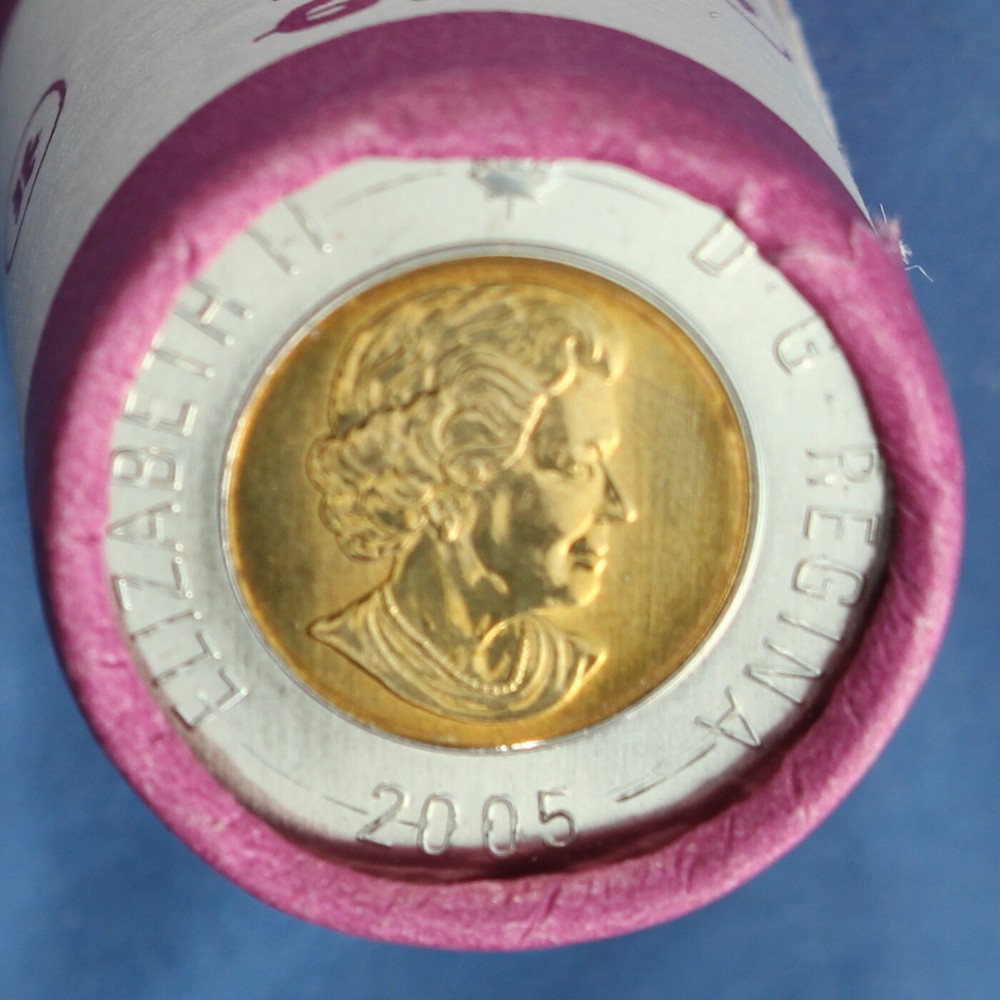 Canada 2005 Toonie 2$ from a Mint Roll (Normal Reverse)