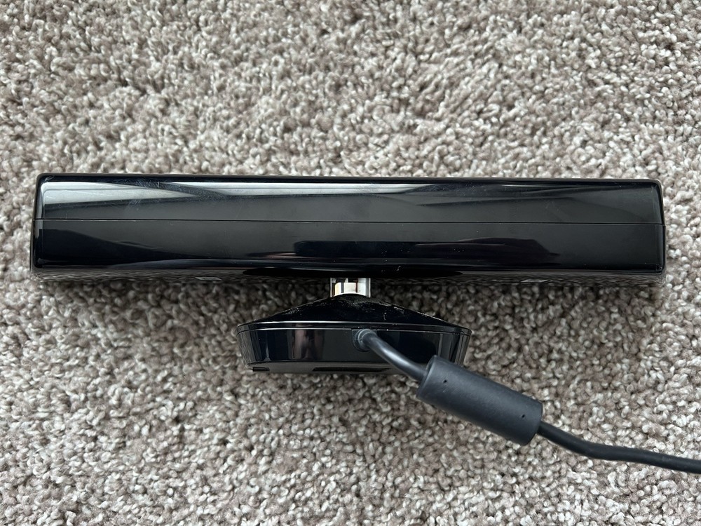 Microsoft Xbox 360 Kinect Connect Black Sensor Bar Model 1414 with Dance Central