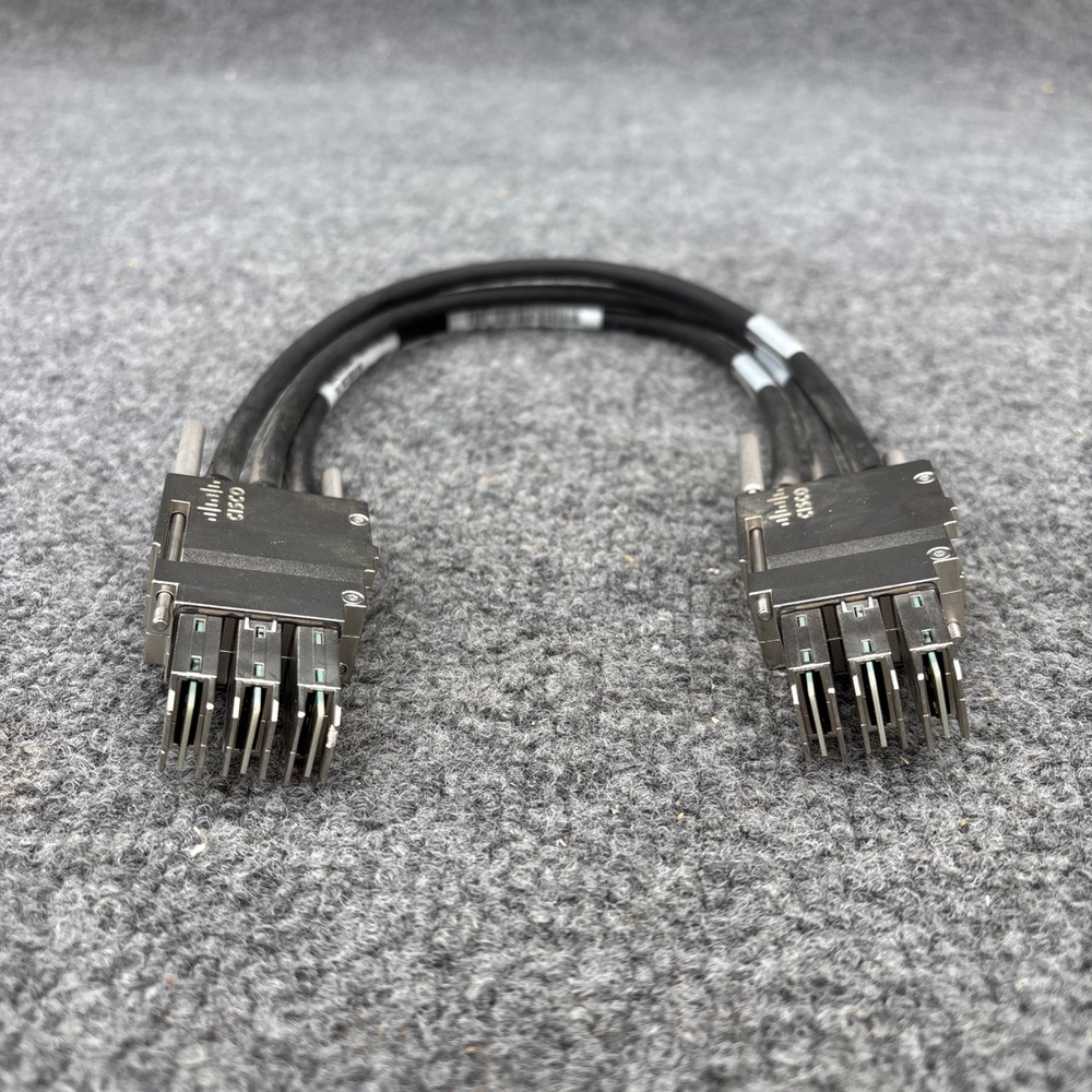 Cisco STACK-T1-50CM V01 Stacking Cable 800-40403-01 Used