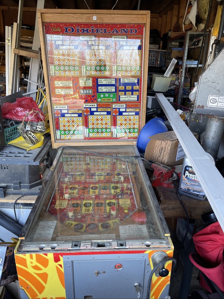 Bally Dixieland On Ball Machine