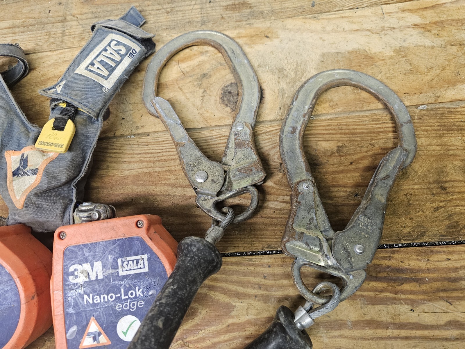 3M DBI SALA NANO-LOK 8' EDGE 3500227 DUAL LEG SELF RETRACTING LIFELINE LANYARD