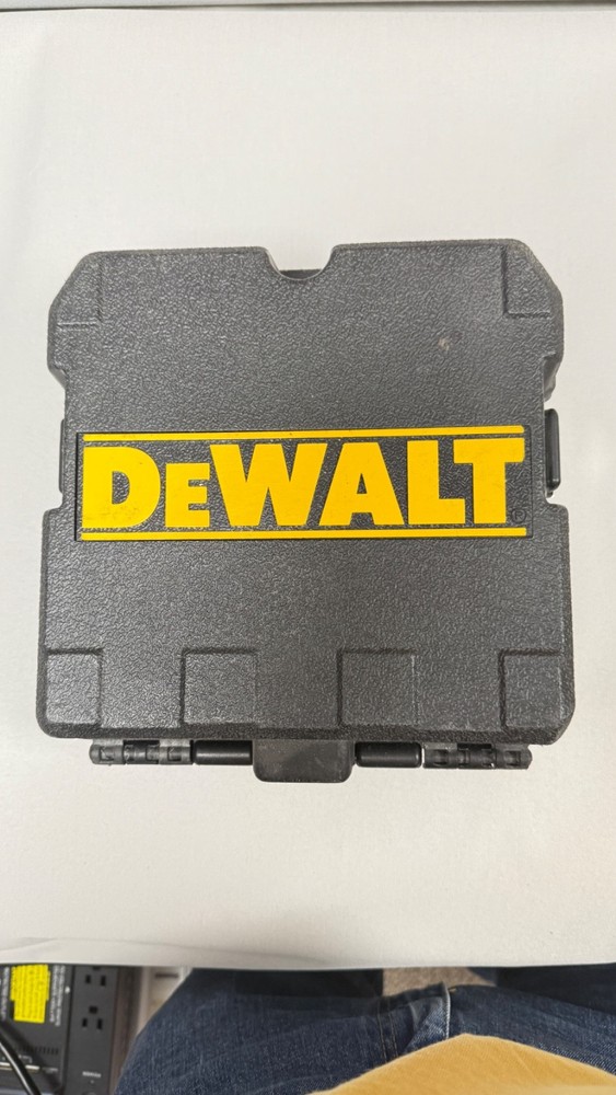 DEWALT (DW085K) Self-Leveling Laser Pointer, 5-Beam, Red