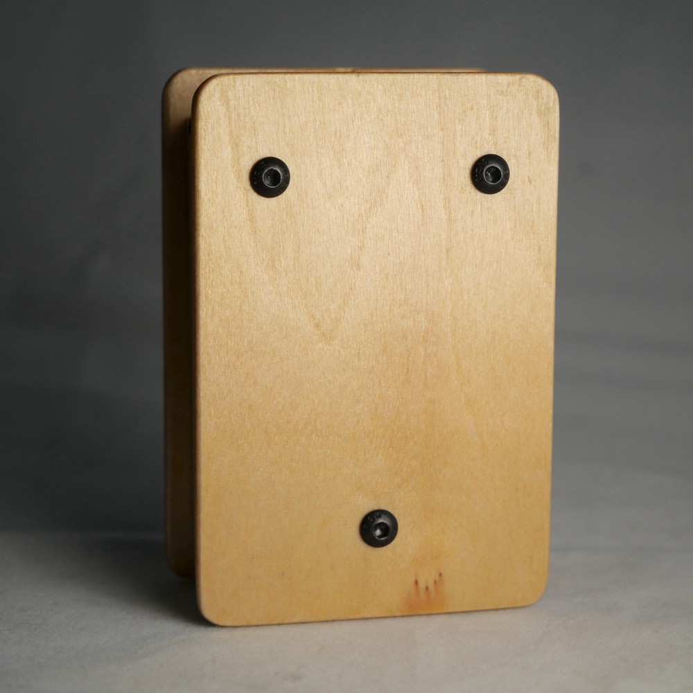 madMidiMiniClassicPlus Midi Controller 2 buttons, 2 potentiometers, 2 LEDs