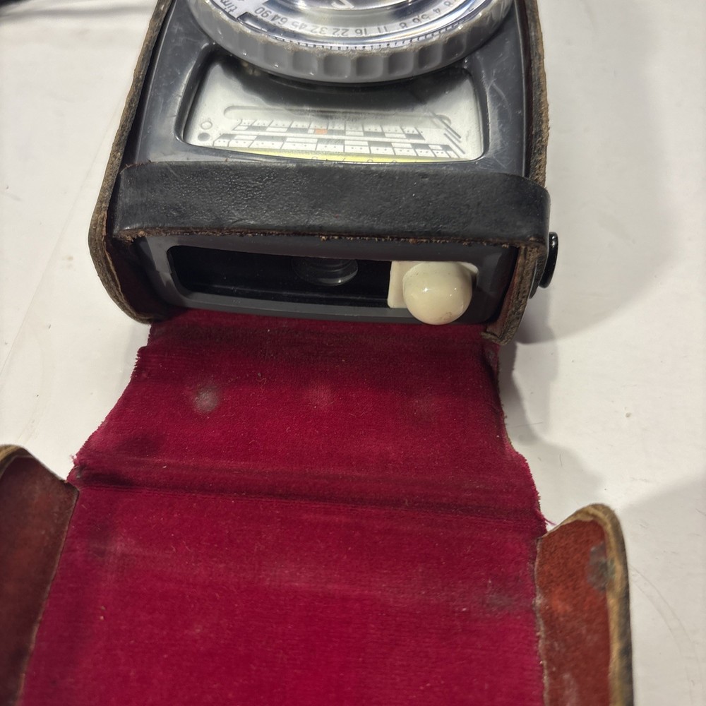 NICE GOSSEN LUNA PRO ASA Light Meter w/ Case Untested