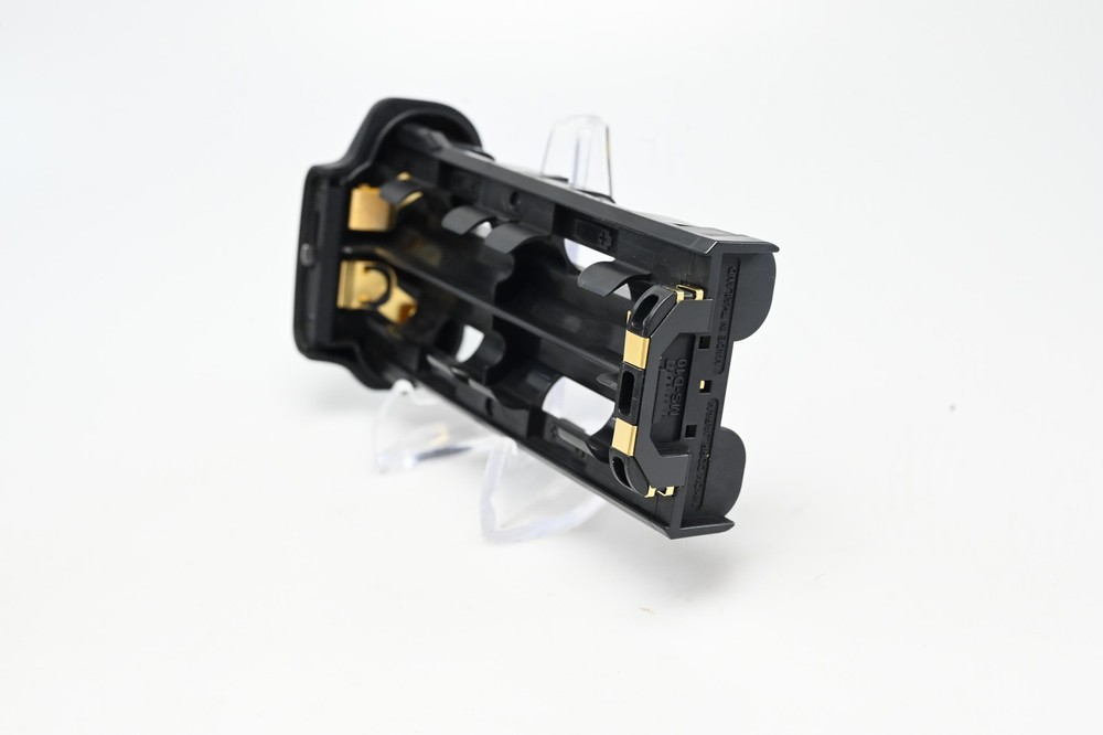 Nikon MS-D10 AA Battery Holder #G759