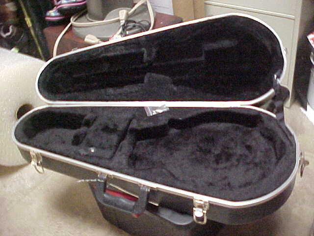 Mandolin Locking Hard Case with Keys