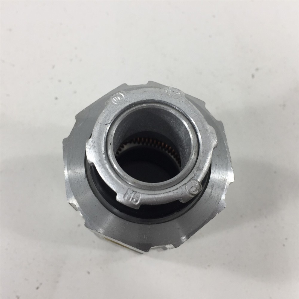 Cooper Crouse-Hinds TECK075-6 Fitting for Jacketed Armoured Cable