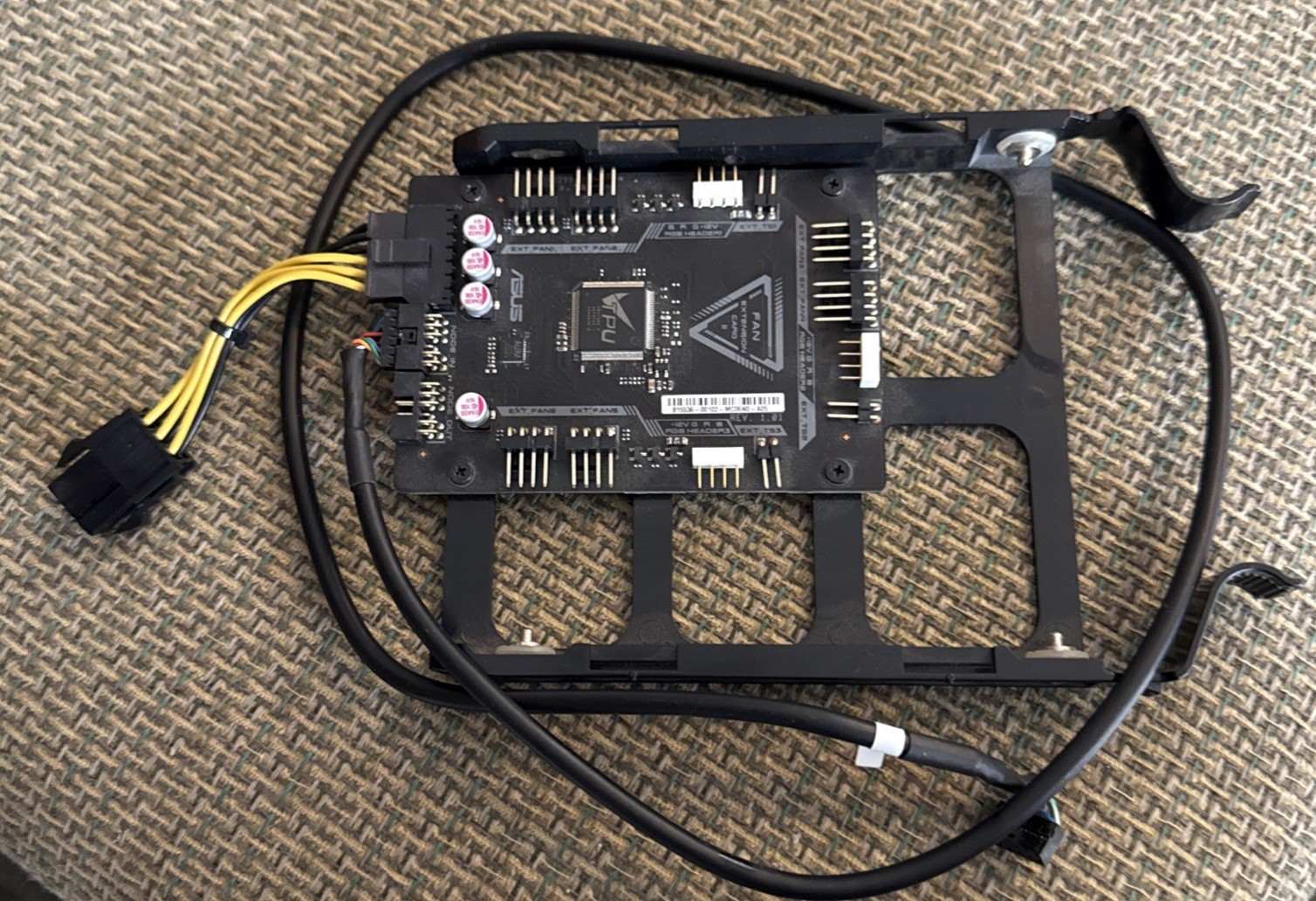 ASUS Fan Extension Card II ROG Maximus Extreme MC06N0 + Cables With Caddy