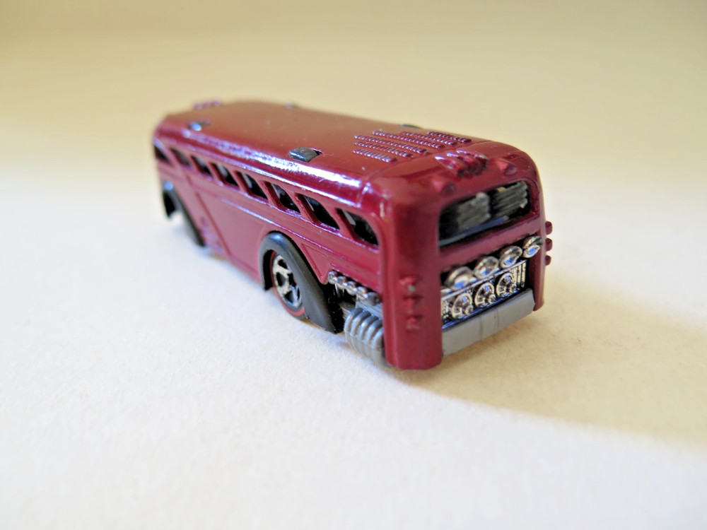 Hot Wheels - Surfin School Bus
