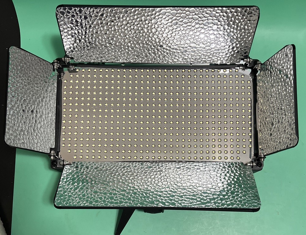 iKan LED500A LED Studio Light ID 500 LED Light Only