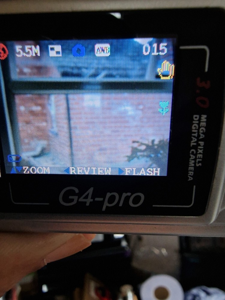 Dnt G4-pro Digital Camera 3 Mp Power On Not Fully Tested Read Description