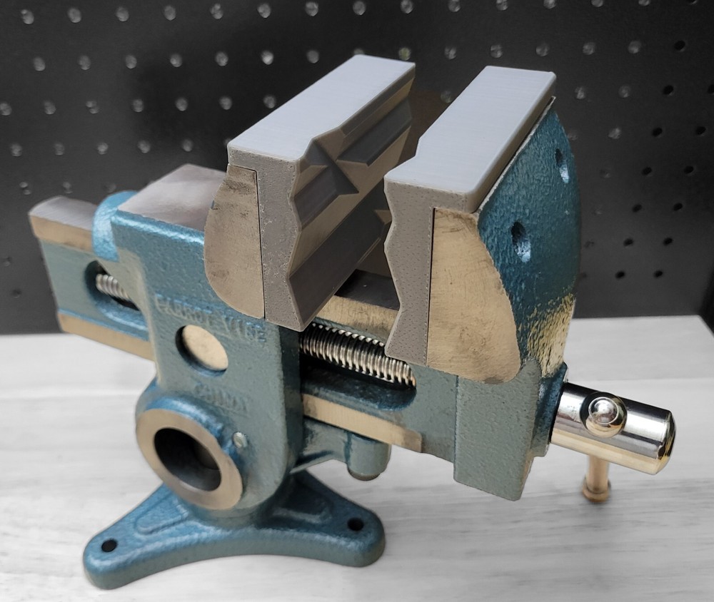 Parrot Vise Jaw Rod Covers