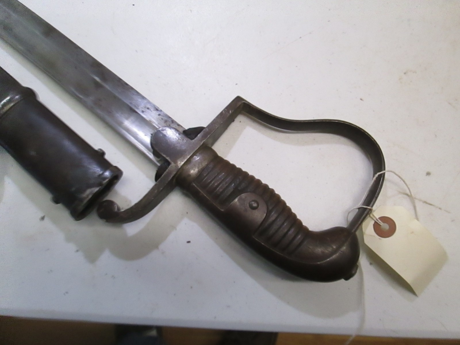 WW1 GEMAN HEAVY ARTILLERY SWORD & SCABBARD DATED 1916 MINTY #L36