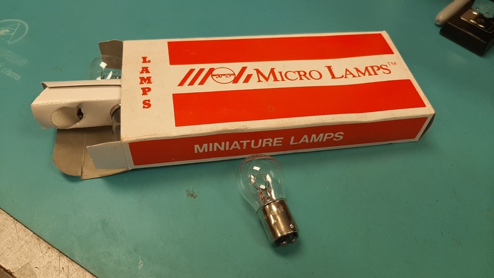 ( 10 PER BOX ) ML-1638 MICRO LAMPS