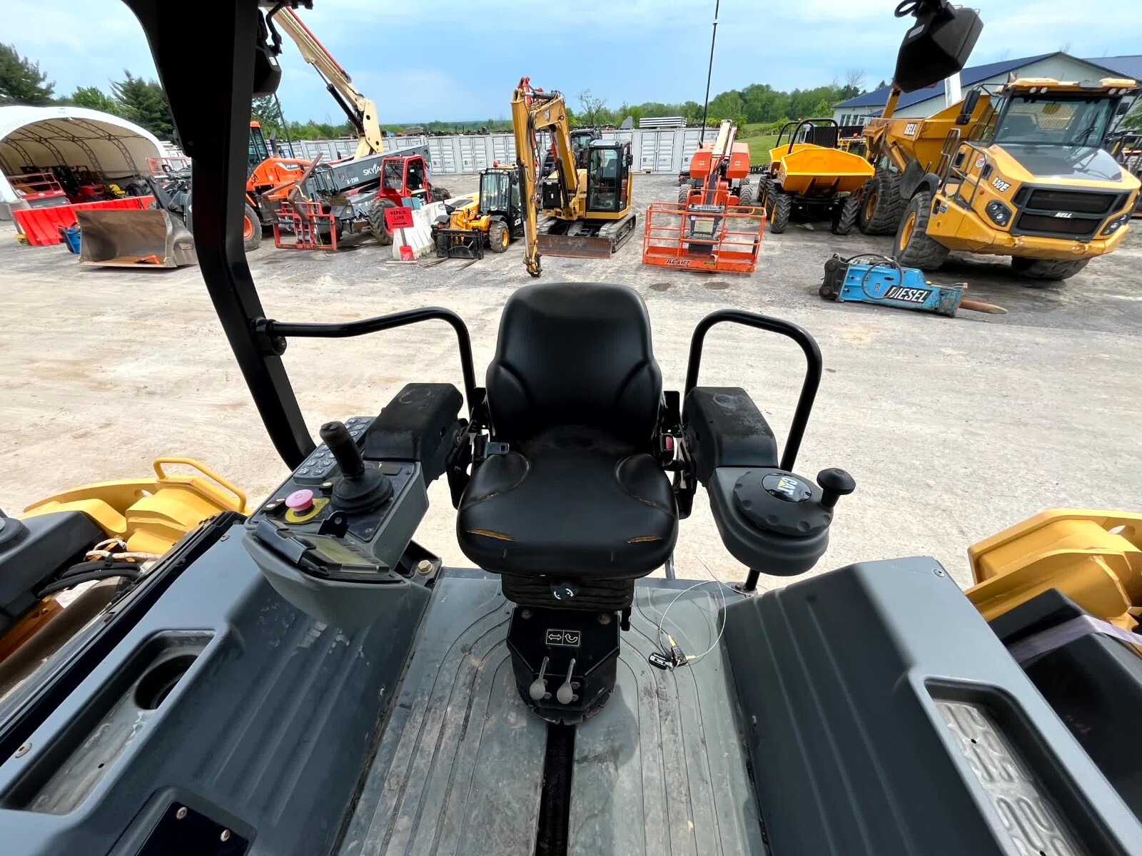 2017 Caterpillar CAT CB66B 84" Smooth Double Drum Vibratory Ride On Roller