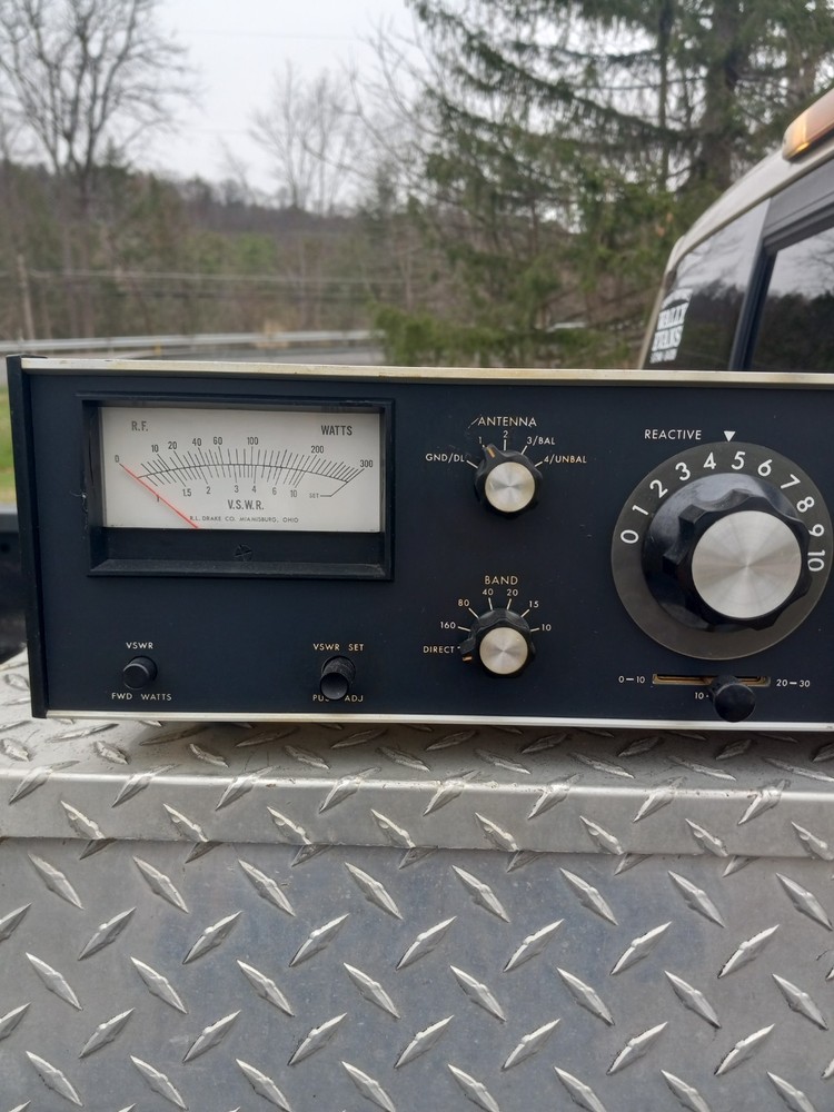 DRAKE MN-7 Matching Antenna Network With B-1000