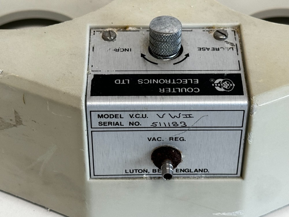 Shelf 18: COULTER ELECTRONICS MODEL V.C.U. VWII VACUUM CONTAINER UNIT