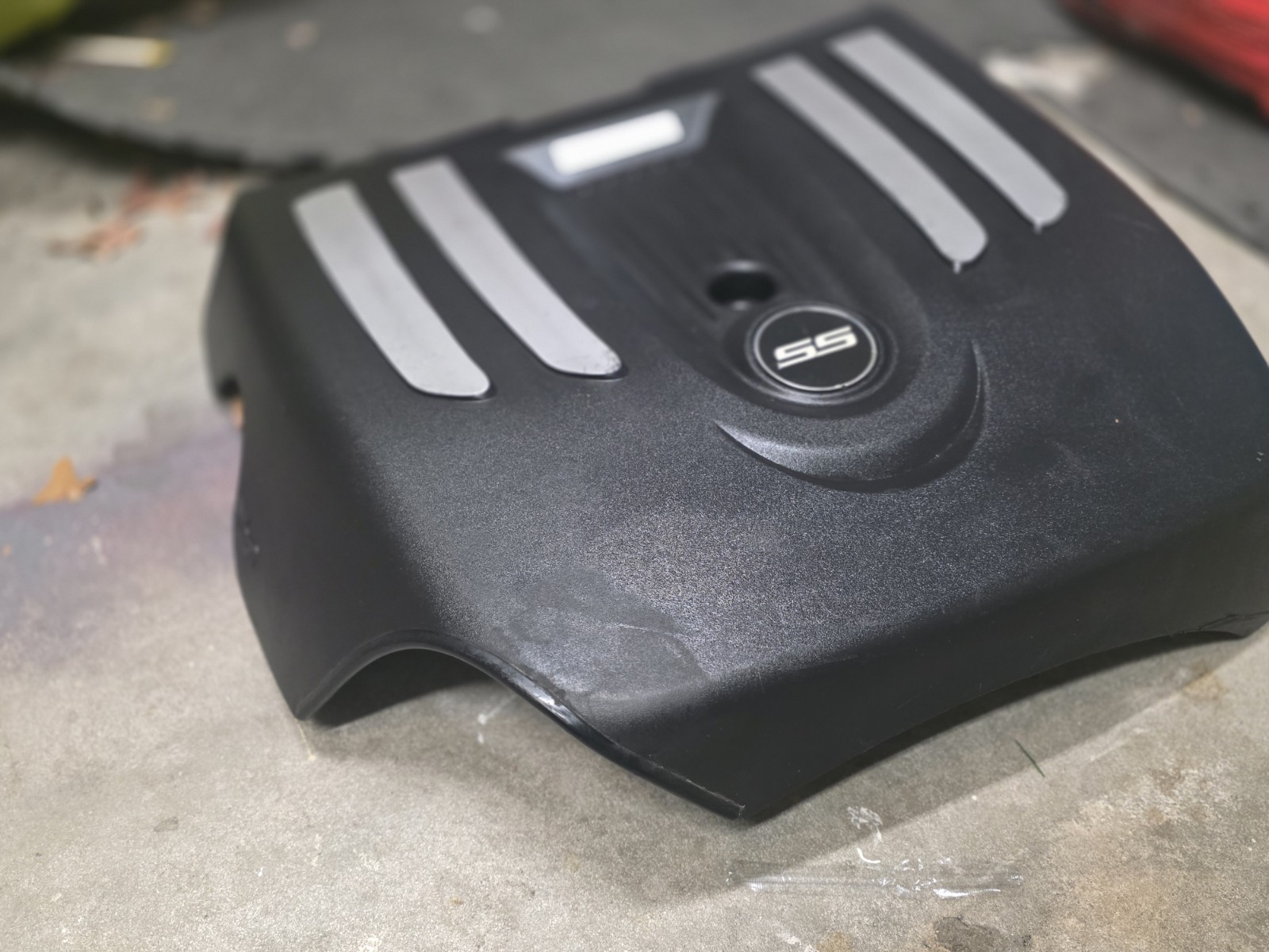 Trailblazer Ss Tbss Engine Cover 6.0L V8