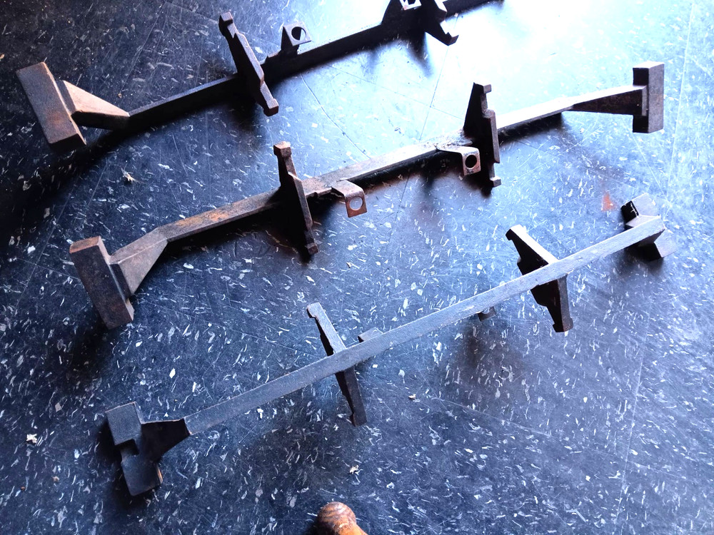 Commercial Kitchen Burner Brackets US Range Jade Range Cast Iron
