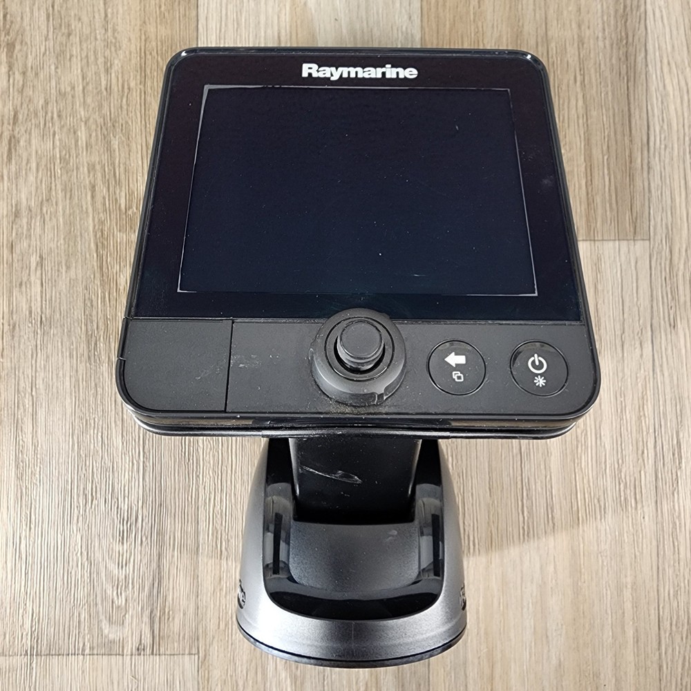 Raymarine Dragonfly 6 Fishfinder Chartplotter CHIP DownVision Transducer Mount