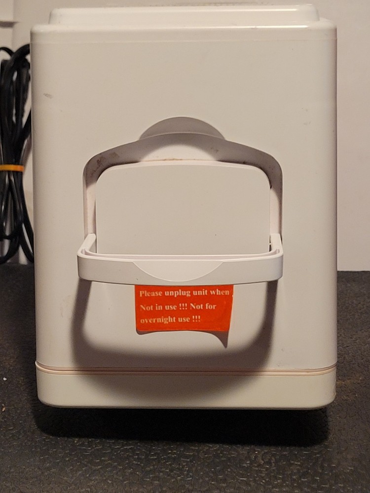 Frigidaire & Thermoelectric Refreshing Ice Cold Drinks Mini-Refrigerator's (2)