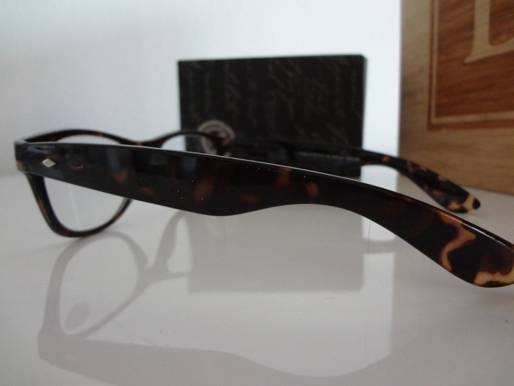 Loop N Loop optical glasses /Reading glasses- Brand new / + 1.50