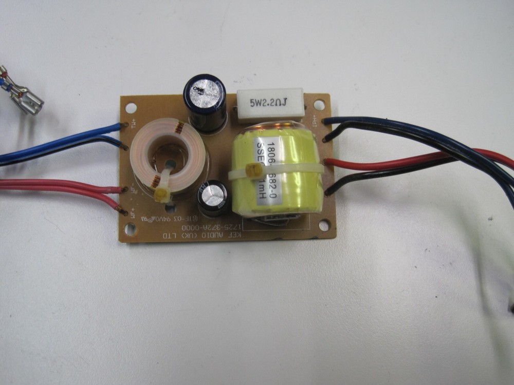 KEF Q COMPACT 2-CROSSOVER BOARD