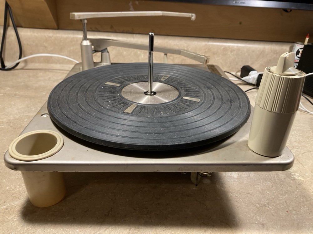 Vintage Micromatic W620 02-01 Record Player Changer Untested. Read Description