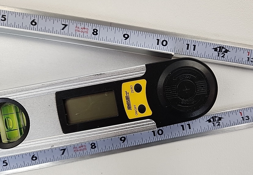 Johnson Level & Tool Model 1750-1200 Digital Angle Locator Digital Display, Used