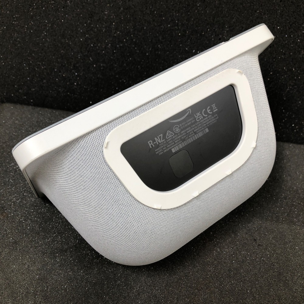 Amazon Echo Show 8 3rd Gen Smart Speaker White - R85SD6 Chipped