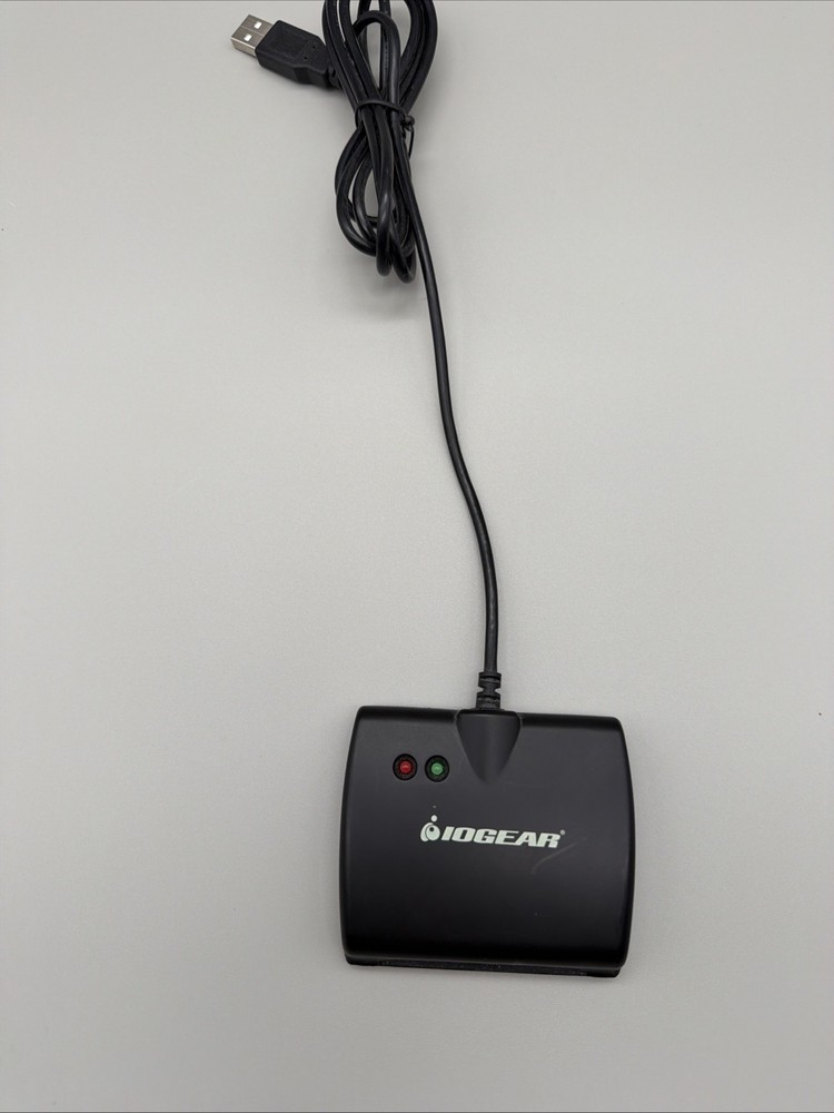 IOGEAR GSR202 USB Smart Card CAC Reader