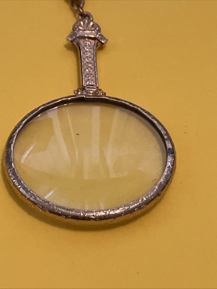 Nice Vintage Reading Magnifier With Chain.