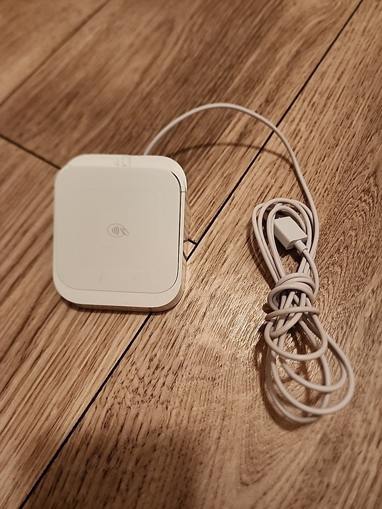 Square Model S8 Contactless Chip Card Reader with Power Dock Stand S7