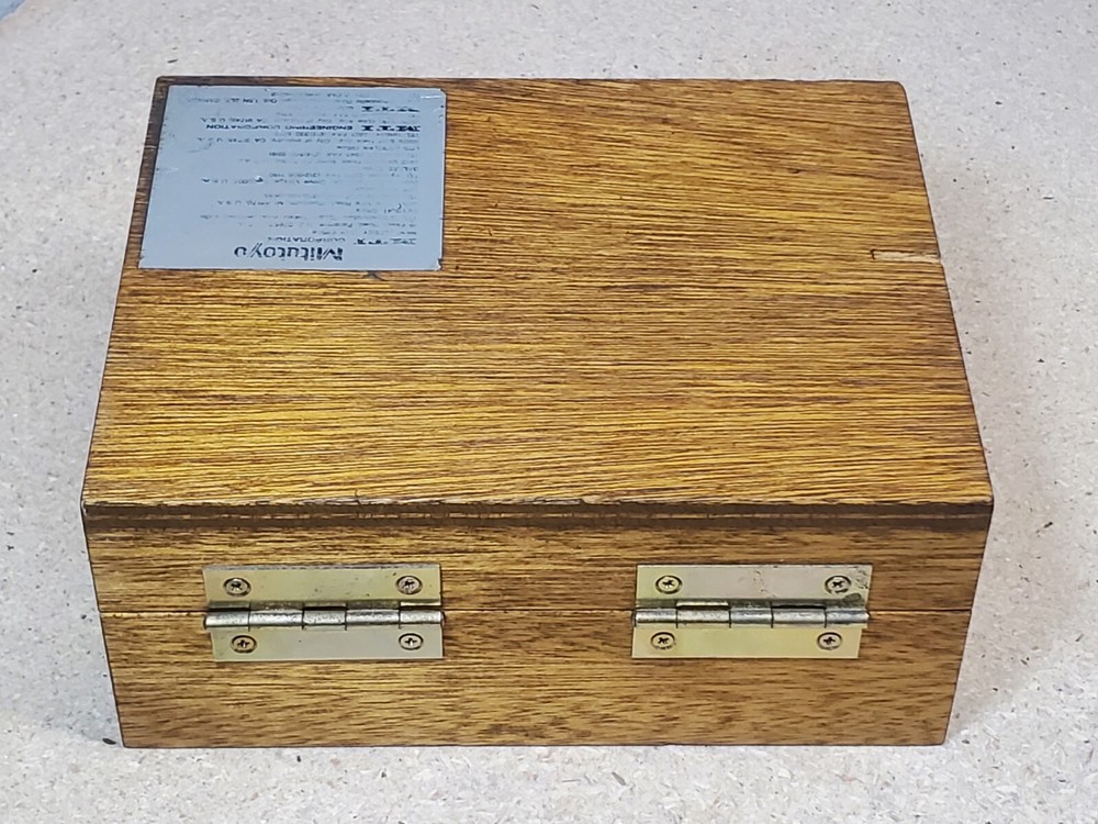 Mitutoyo No. 986-111 percision toolmakers vise