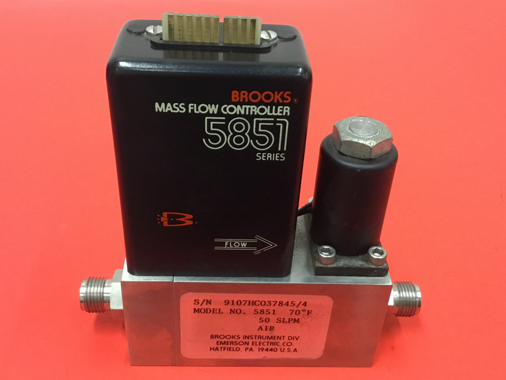 Brooks Instruments - P/N: 5851 - Mass Flow Controller