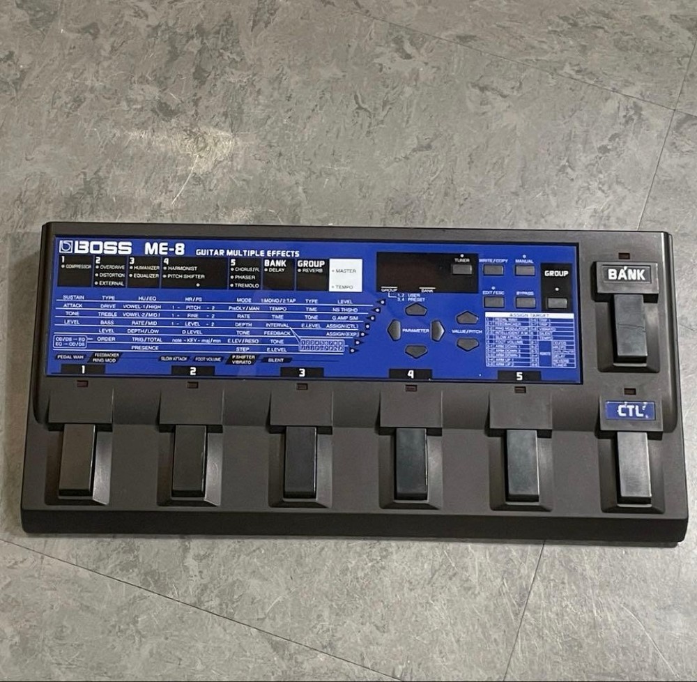 BOSS ME-8 Effects Pedal