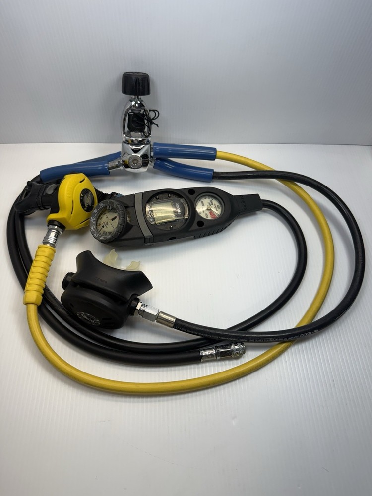 Aqua Lung Scuba Diving Set