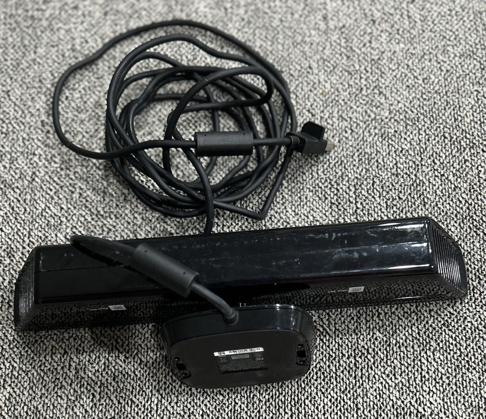 MICROSOFT Xbox 360 KINECT Black Sensor Bar Model # 1473