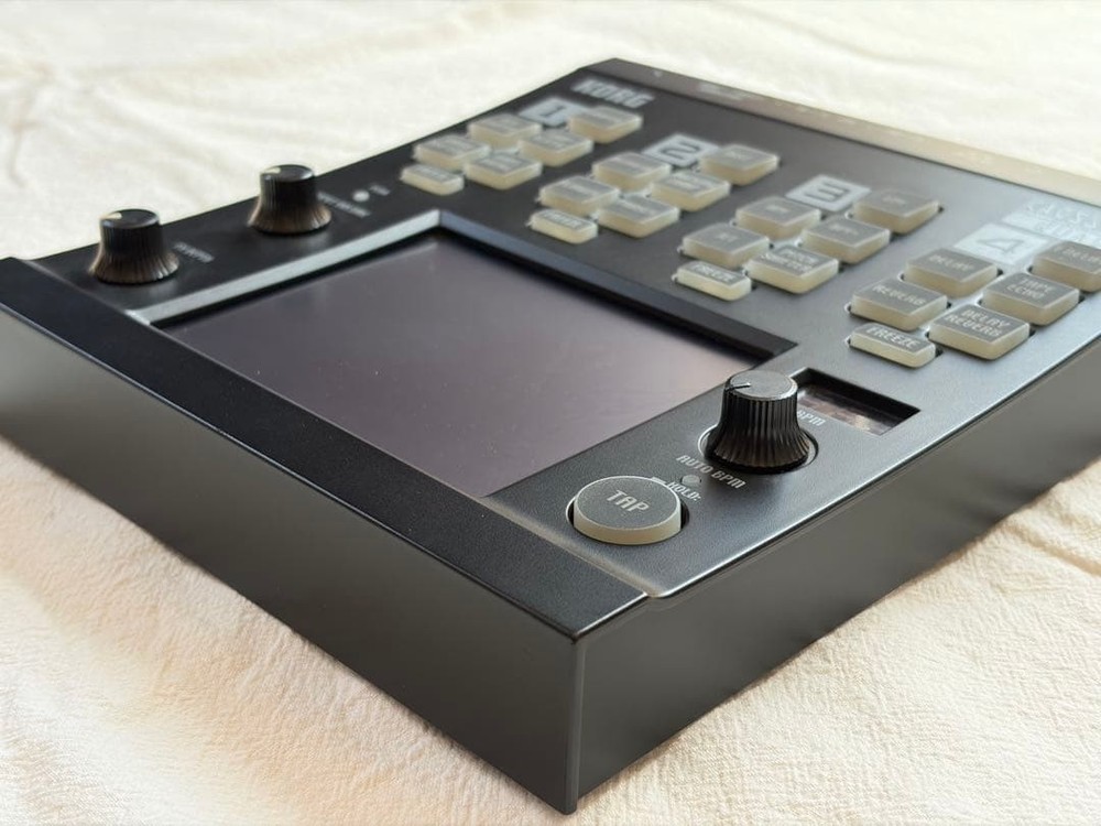 Korg Kaoss Pad Quad Dynamic Effect Processor Sampler