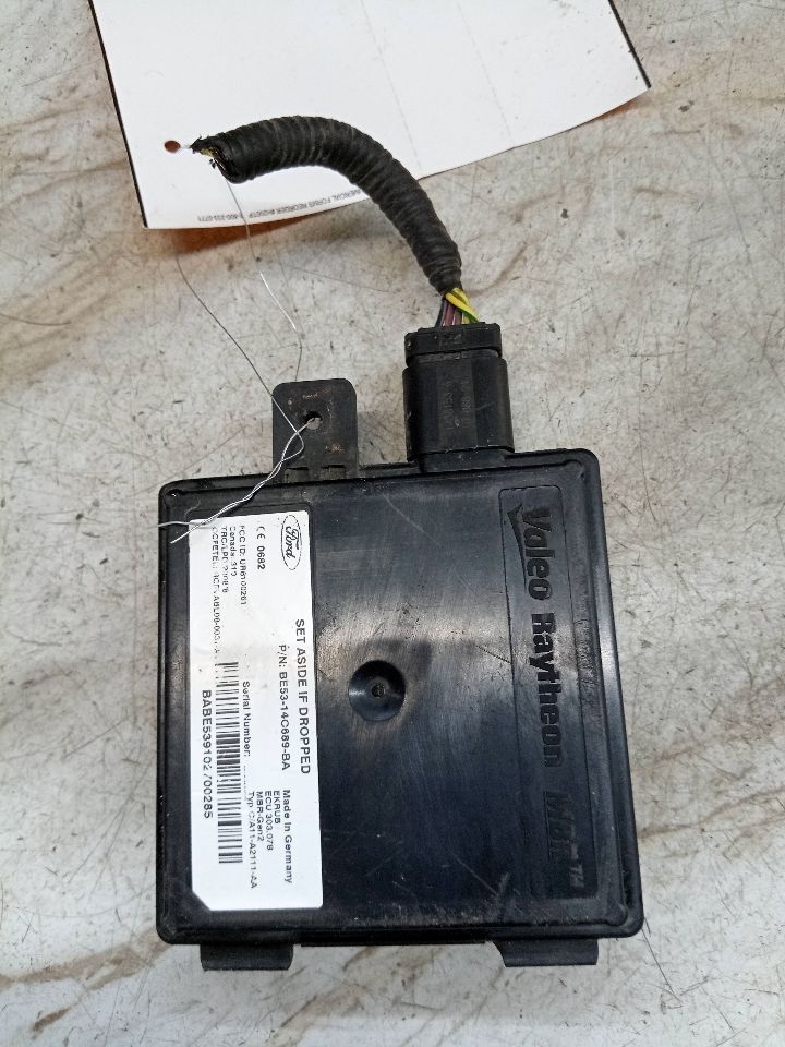 Used Blind Spot Detection System Warning Control Module fits: 2011 Lincoln Mkz D